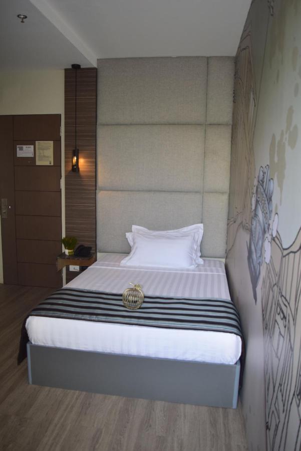 Dy Viajero Transient Hotel Naga  Esterno foto